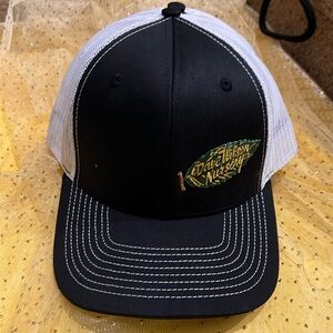 New trucker hats black and white adjustable band, never worn